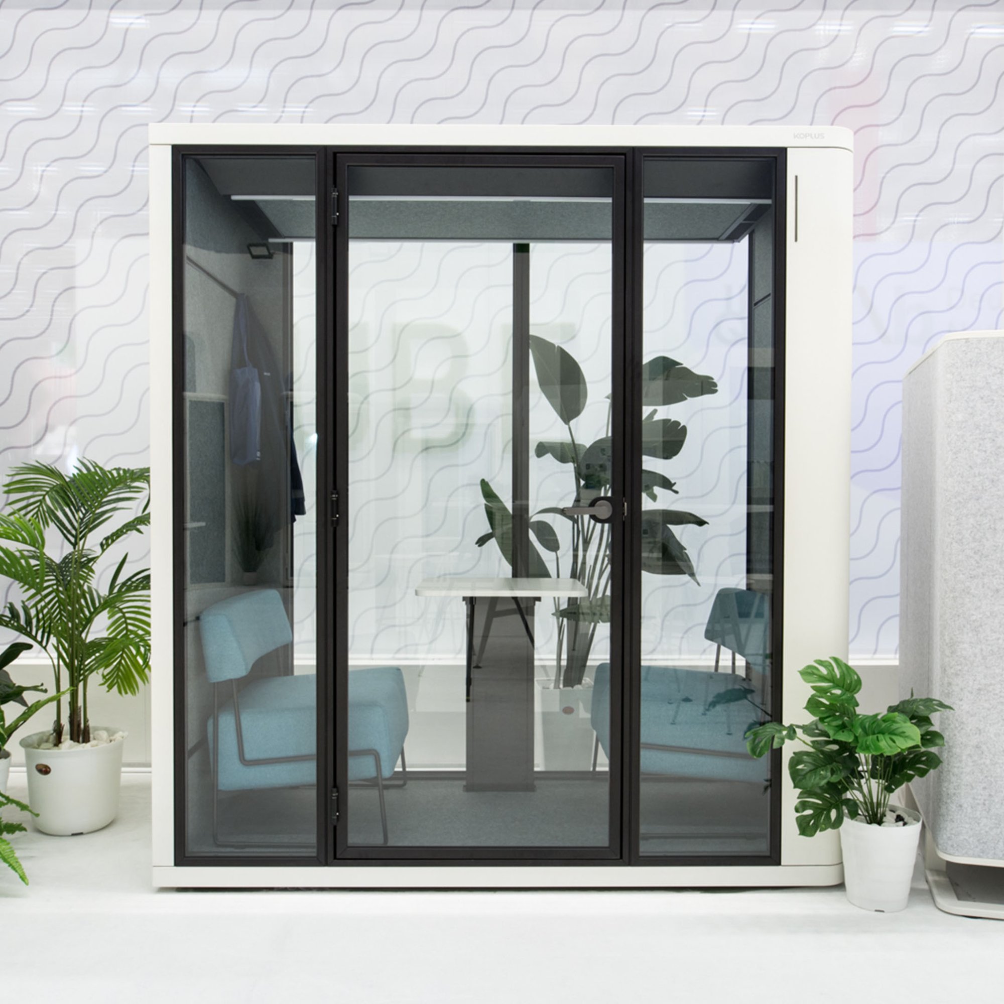 RED2410230004web_2160px_250512 RED2410230004web_2160px_250512