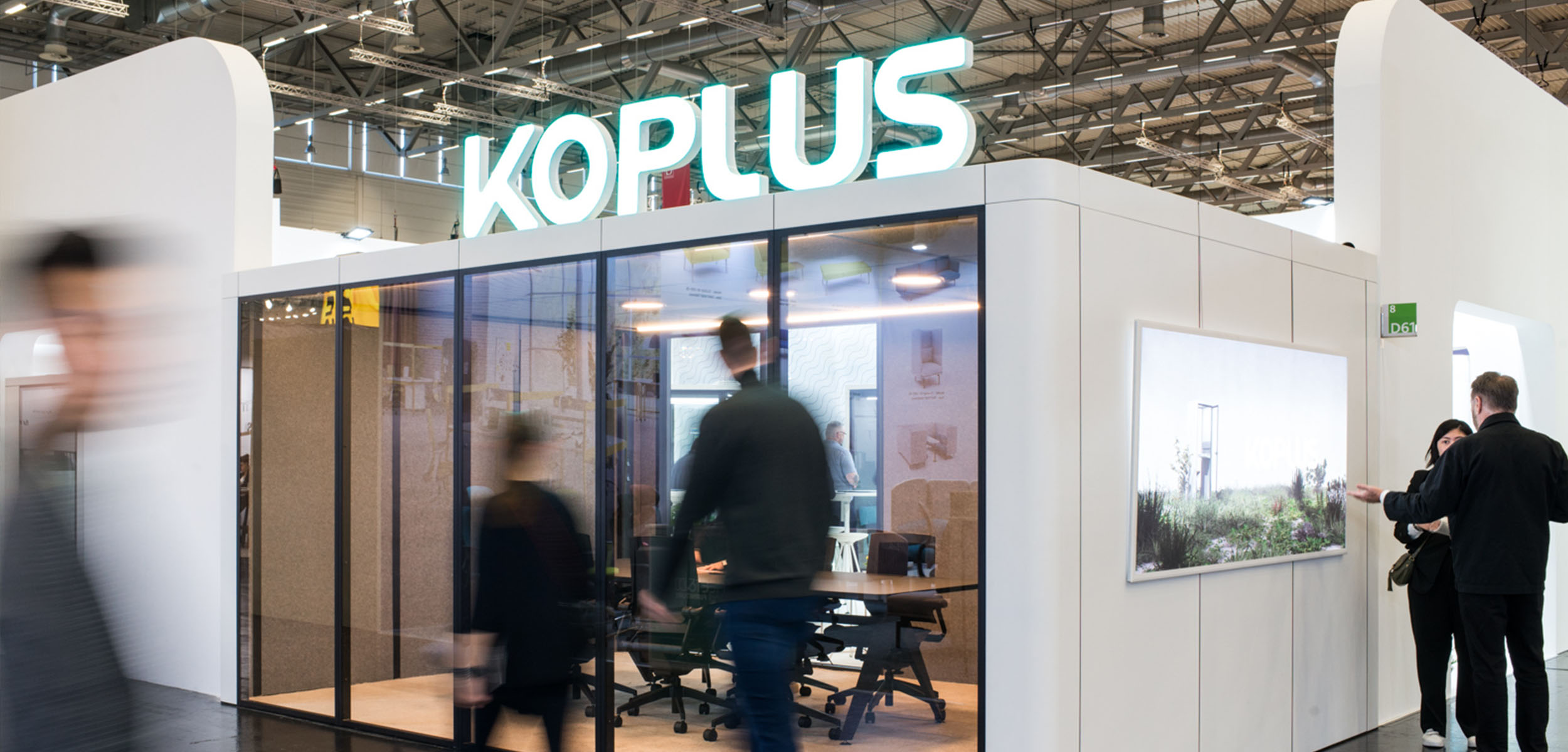 RED2410230029web_250512-3 RED2410230029web_250512-3